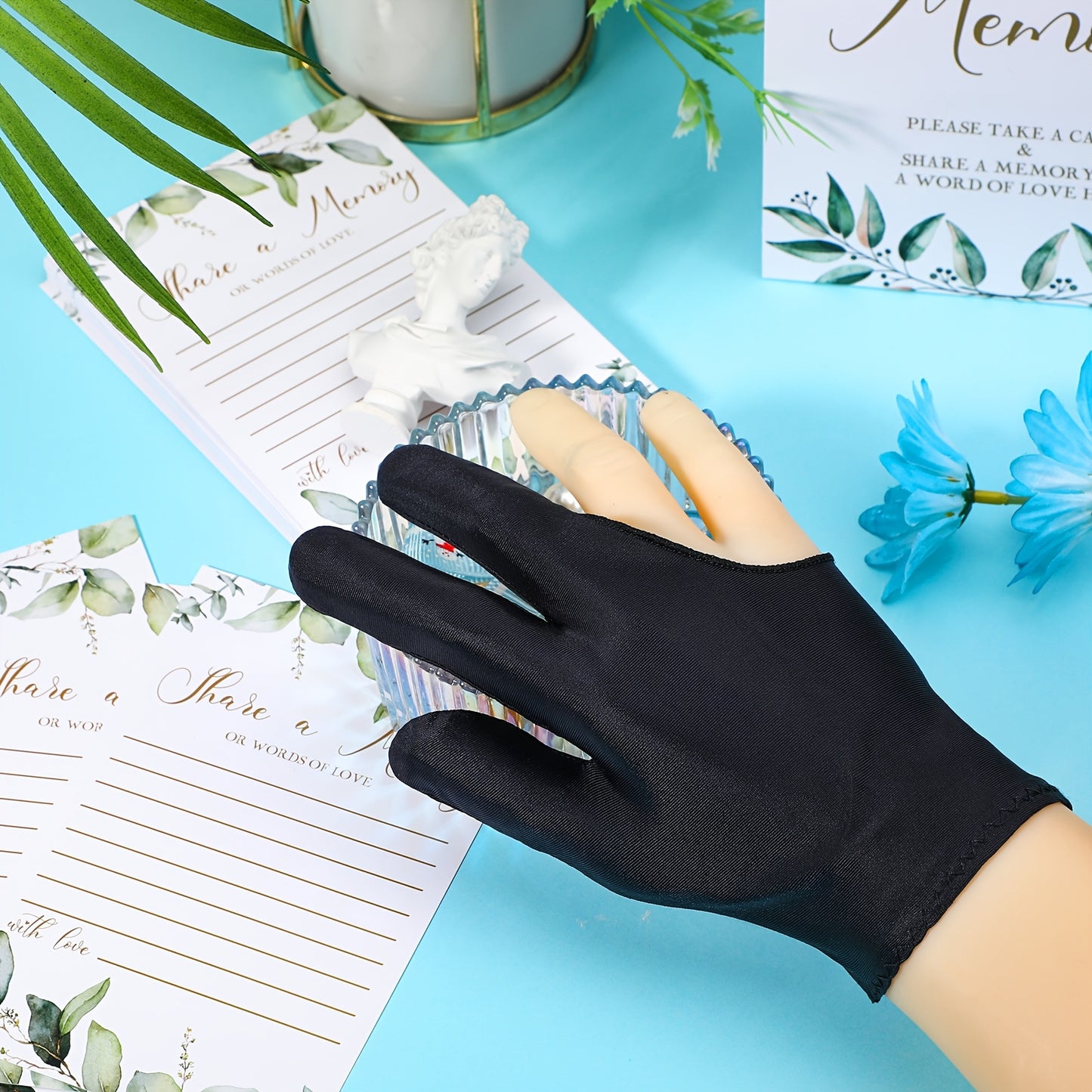 Patelai Breathable 3-Finger Pool Gloves For Billiards