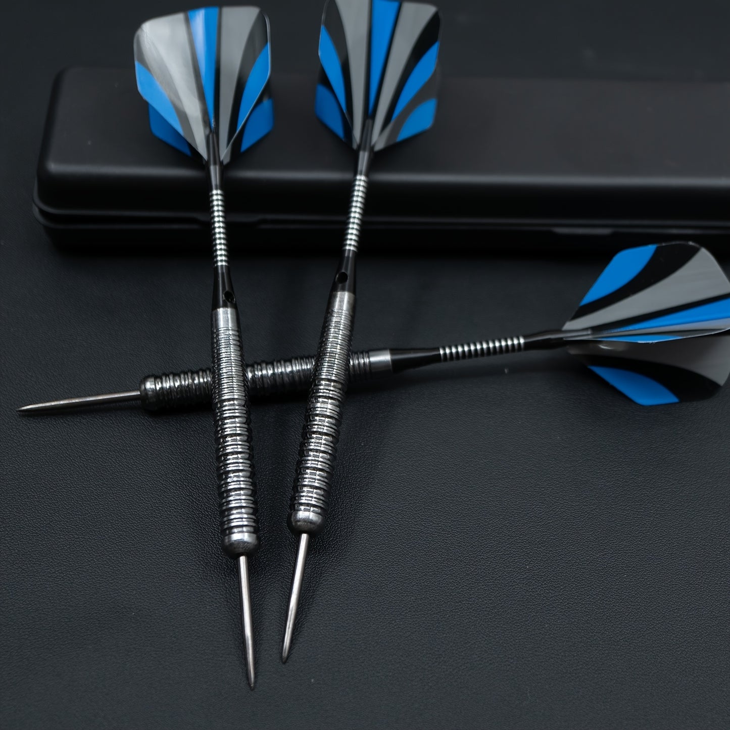 HUANQU Iron Dart Set With Flights Shafts Sharpeners Case