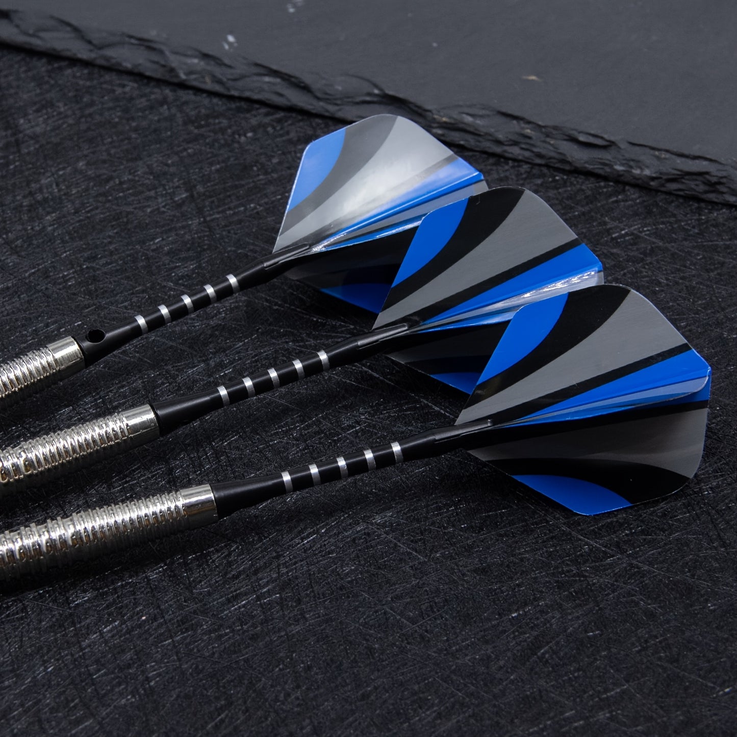 Professional Metal Dart Set With Six Shafts And Storage Case
